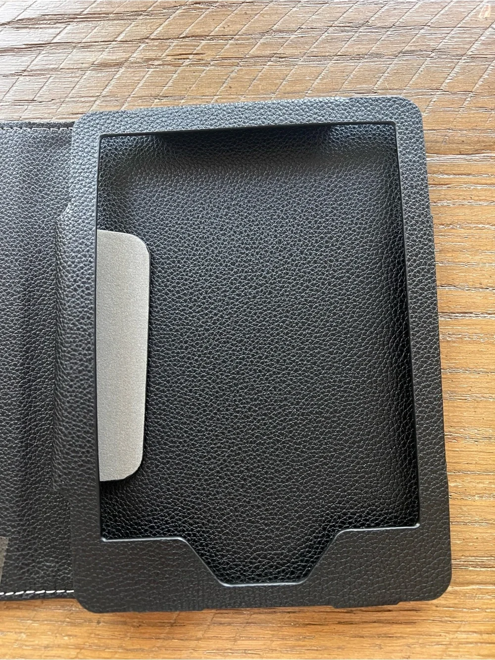 Target Bullseye Kindle Paperwhite E-Reader Case Black Geometric